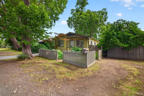 440 Goodman Avenue, Santa Rosa, CA 95407