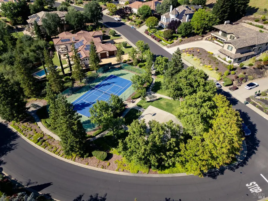 2060 Pinecrest Court, Vacaville, CA 95688 - #3