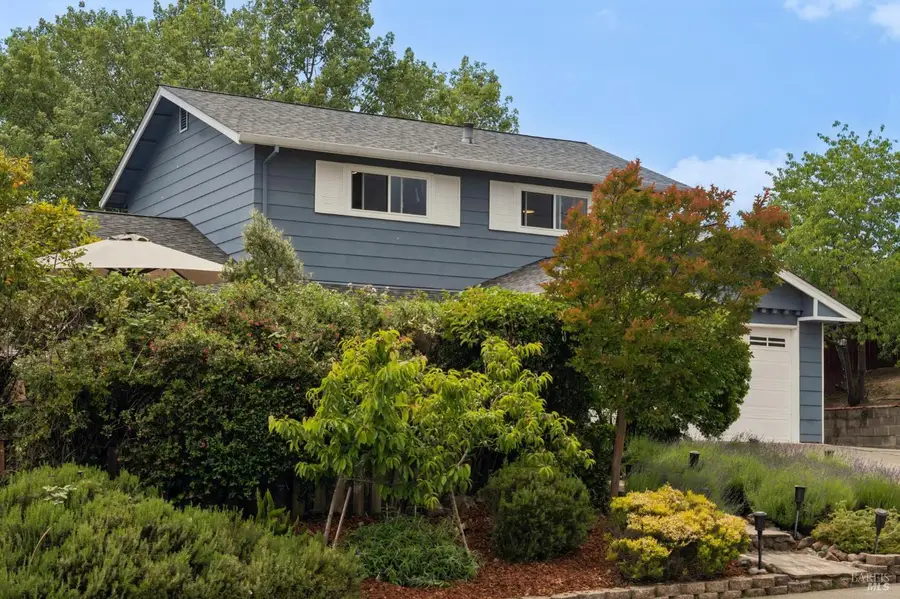 385 San Carlos Way, Novato, CA 94945 - #2