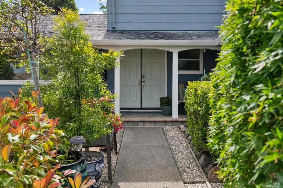 385 San Carlos Way, Novato, CA 94945 - #3
