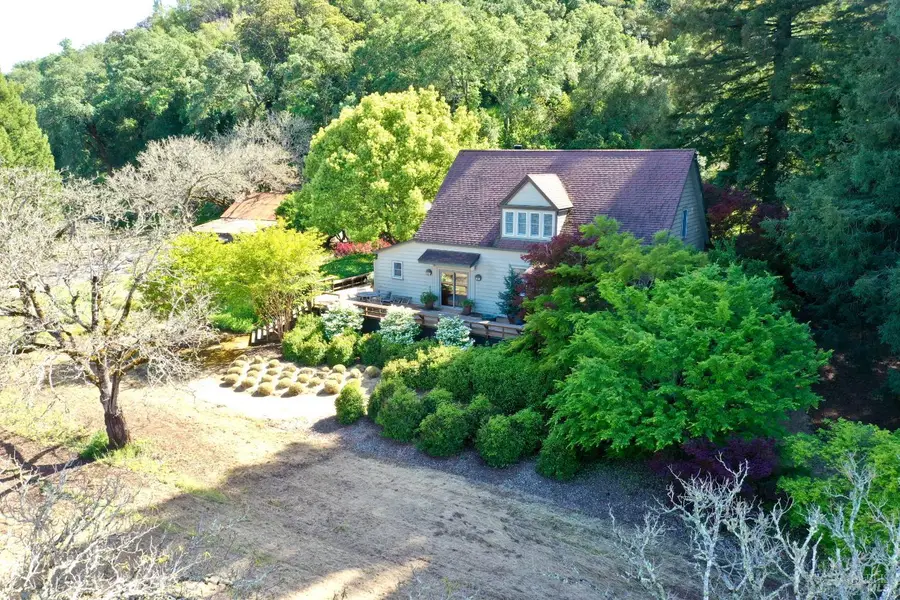 5520 W Soda Rock Lane, Healdsburg, CA 95448 - #2