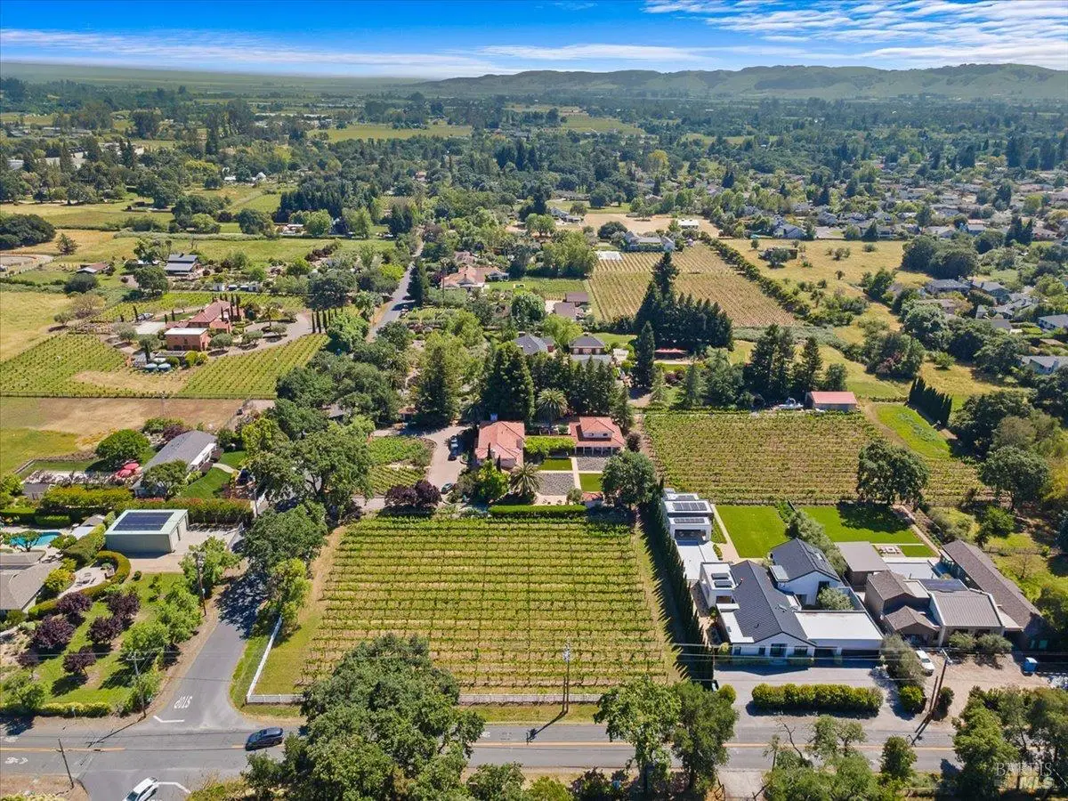 19521 7th Street E, Sonoma, CA 95476 - #1
