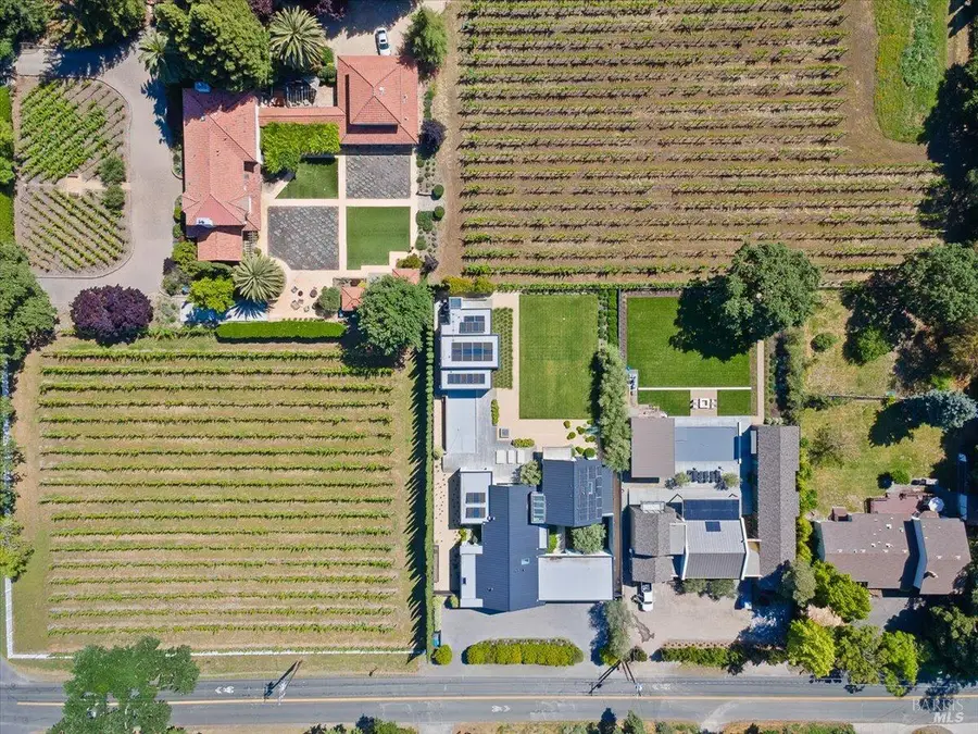 19521 7th Street E, Sonoma, CA 95476 - #3