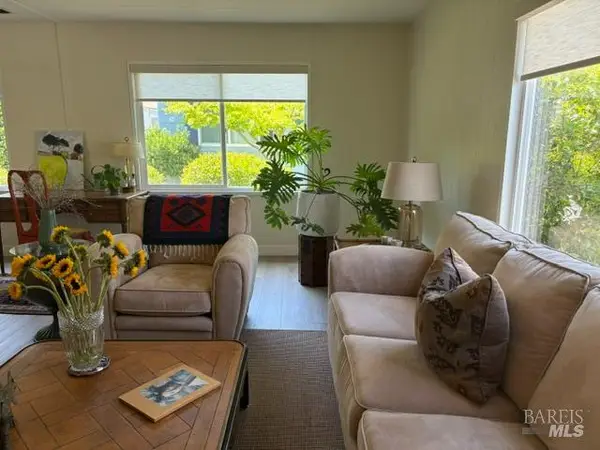 84 La Paz Drive, Sonoma, CA 95476