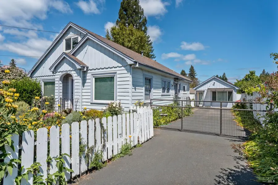132 E Valley Street, Willits, CA 95490 - #3