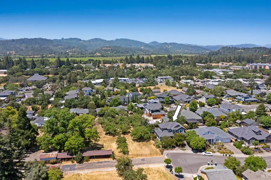 979 Lupine Court, Healdsburg, CA 95448 - #3