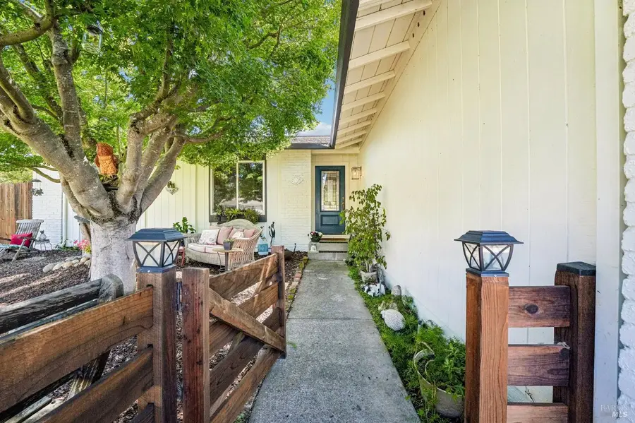 911 Hudis Street, Rohnert Park, CA 94928 - #3