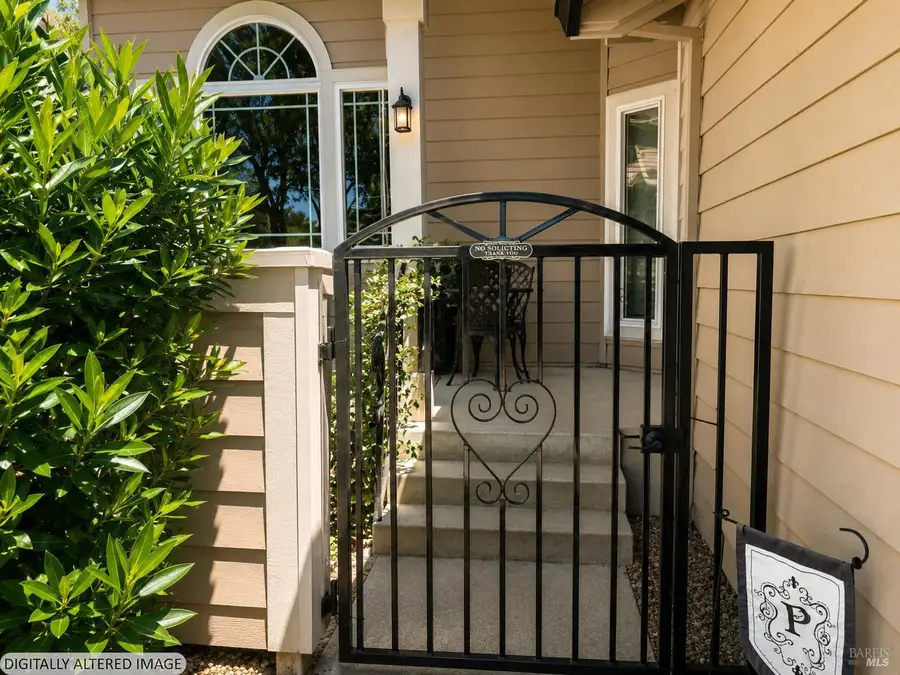 307 Bluebell Court, Vacaville, CA 95687 - #2