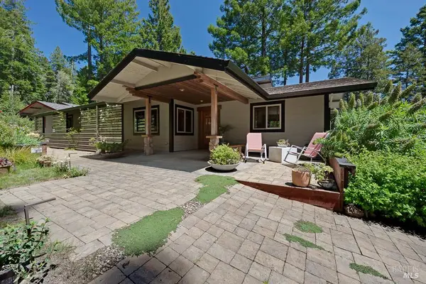 21995 Ansel Court, Jenner, CA 95450