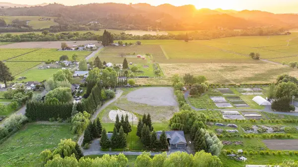 14631 Kinley Drive, Healdsburg, CA 95448
