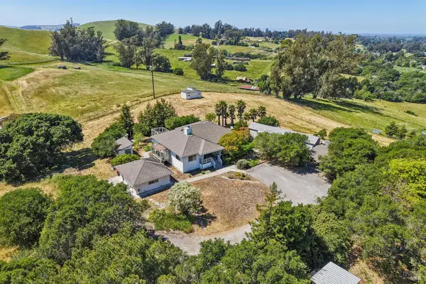 130 Goodwin Lane, Penngrove, CA 94951