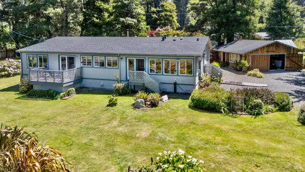 25101 Charlene Lane, Fort Bragg, CA 95437