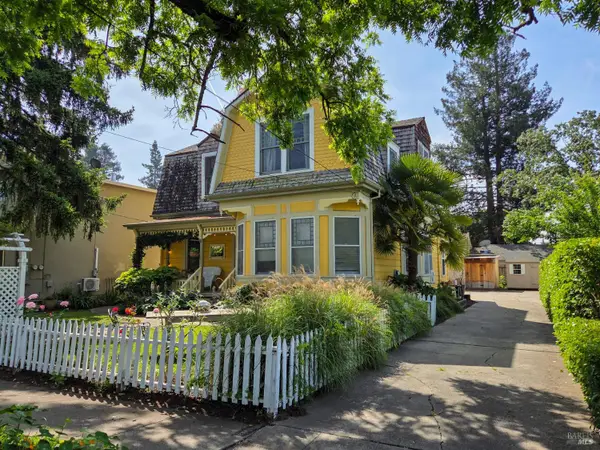 150 W 8th Street, Santa Rosa, CA 95401