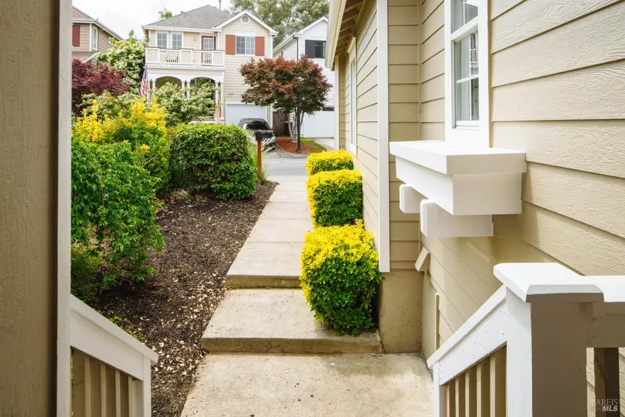 143 Mcnear Circle, Petaluma, CA 94952 - #2