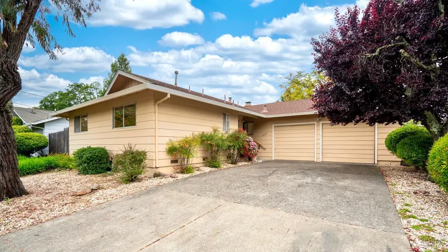 2627 Compadre Drive, Santa Rosa, CA 95405 - #2