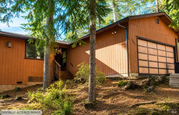24066 Tulip Drive, Willits, CA 95490