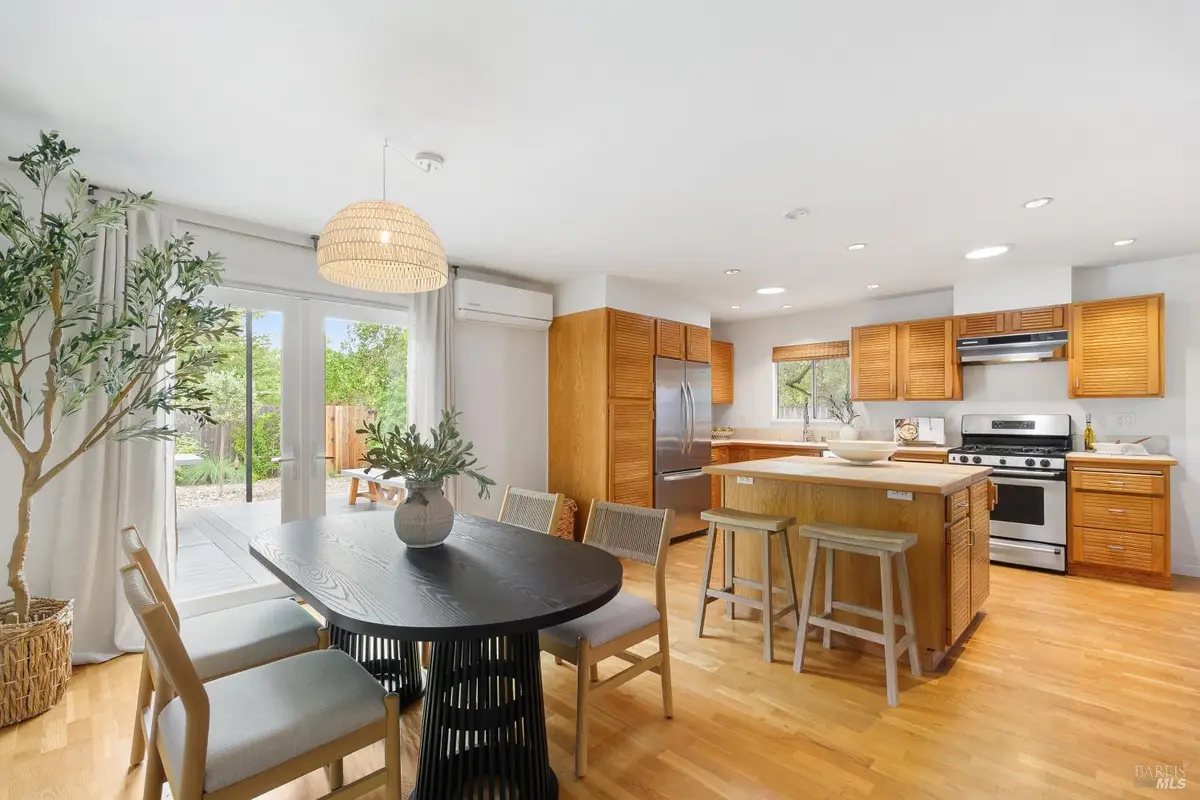 104 Lobo Vista, Novato, CA 94947 - #1