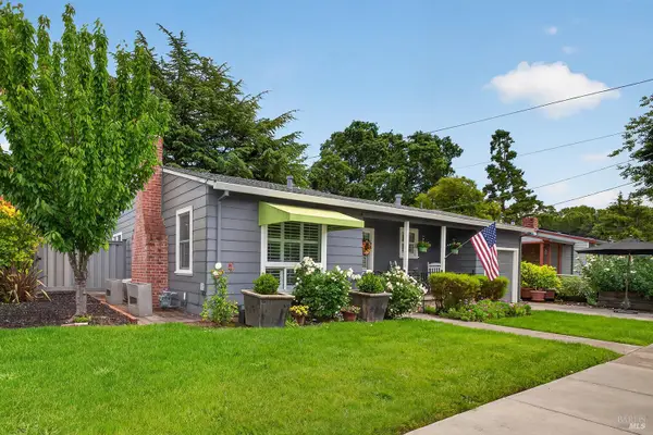 1832 Wright Street, Santa Rosa, CA 95404