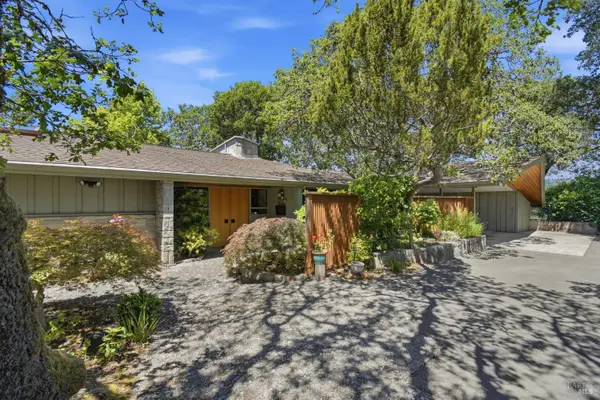 2348 Sycamore Avenue, Santa Rosa, CA 95404