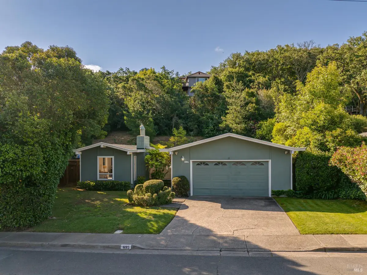 695 Sunset Parkway, Novato, CA 94947 - #1