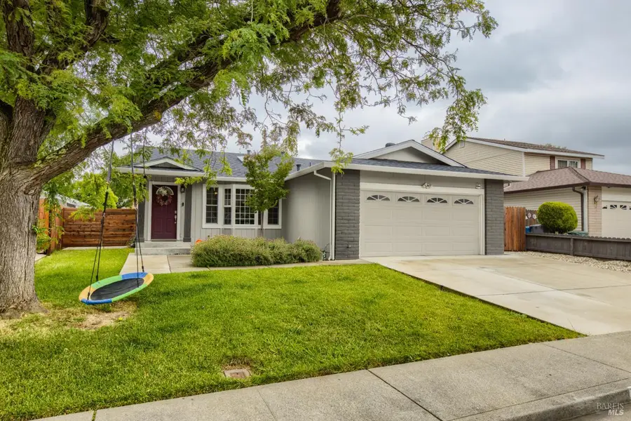 319 Brookdale Drive, Vacaville, CA 95687 - #3