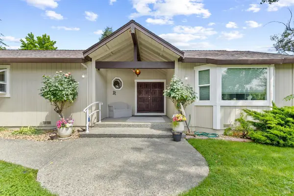 6772 Hillsview Drive, Vacaville, CA 95688