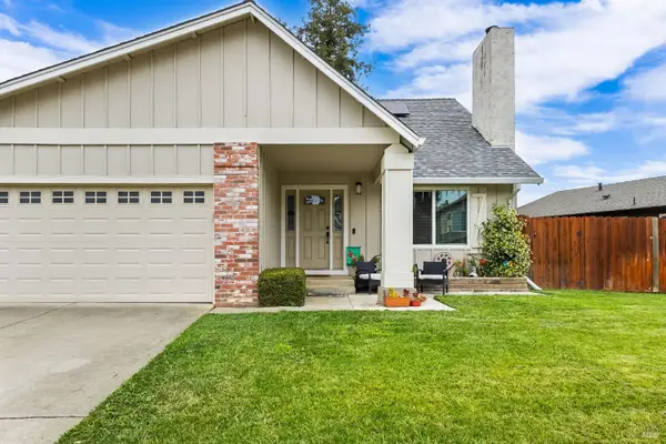 633 Hamilton Drive, Vacaville, CA 95687