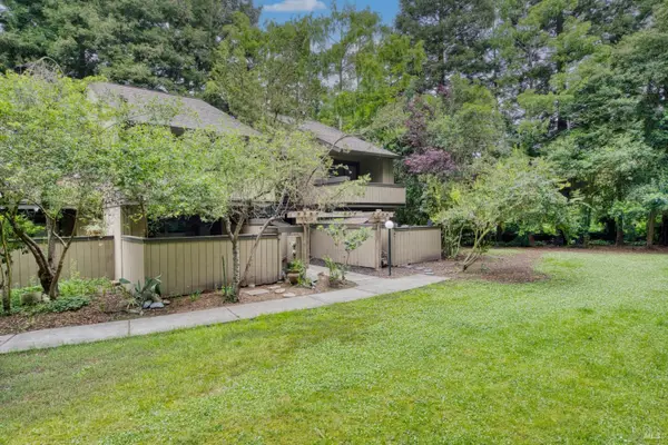 51 Creek Court, Cotati, CA 94931