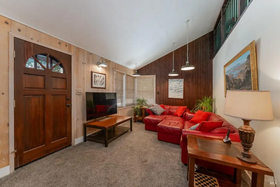 2167 Redwood Drive, Healdsburg, CA 95448 - #2