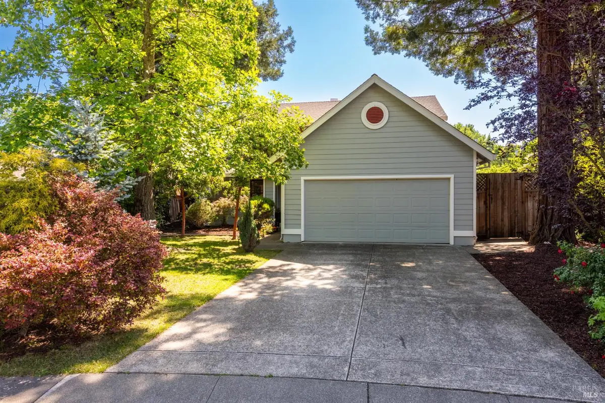 3 Voss Park Circle, Santa Rosa, CA 95403 - #1