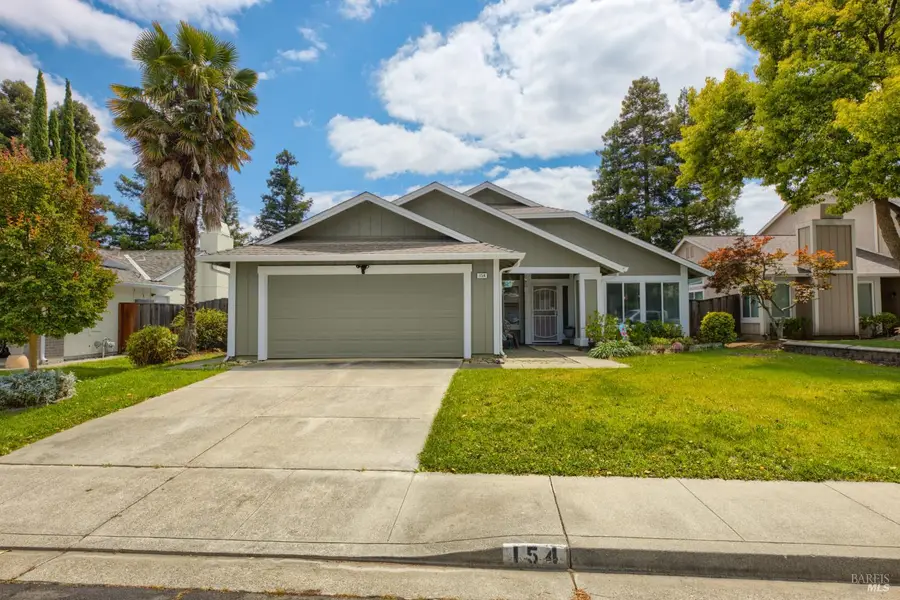 154 Hawk Court, Vacaville, CA 95687 - #2