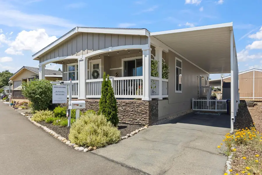 302 Robert Way, Napa, CA 94558 - #2