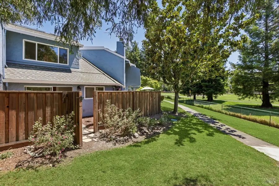 612 Racquet Club Circle, Rohnert Park, CA 94928 - #2