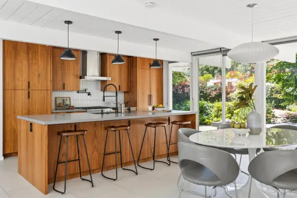 147 Golden Hinde Boulevard, San Rafael, CA 94903