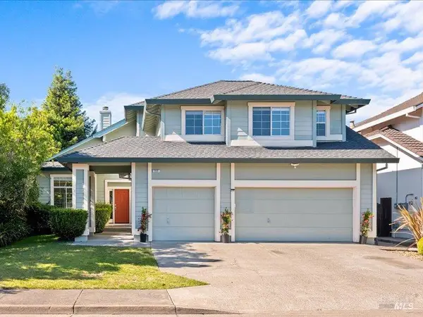 117 Nottingham Way, Windsor, CA 95492
