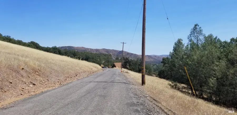 3238 Wolf Creek Road, Clearlake Oaks, CA 95423 - #3