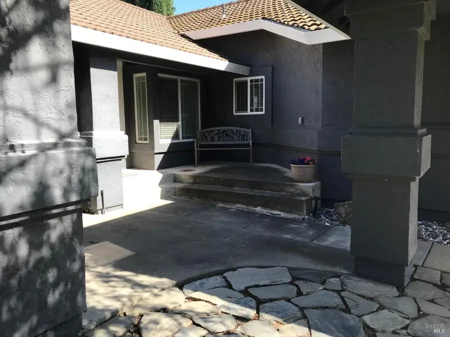 143 Fallen Leaf Drive, Vacaville, CA 95687 - #2