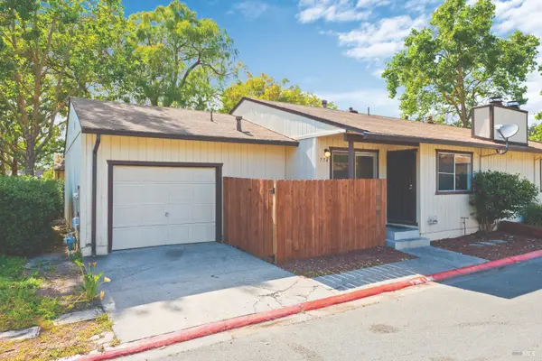 754 Agnew Place, Santa Rosa, CA 95401