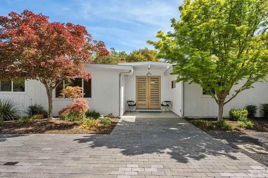716 University Street, Healdsburg, CA 95448 - #3