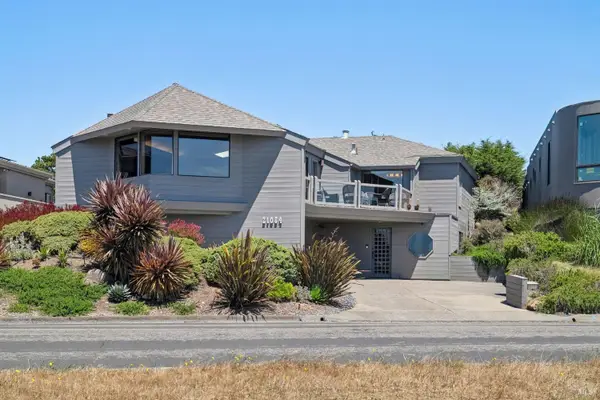 21084 Pelican Loop, Bodega Bay, CA 94923