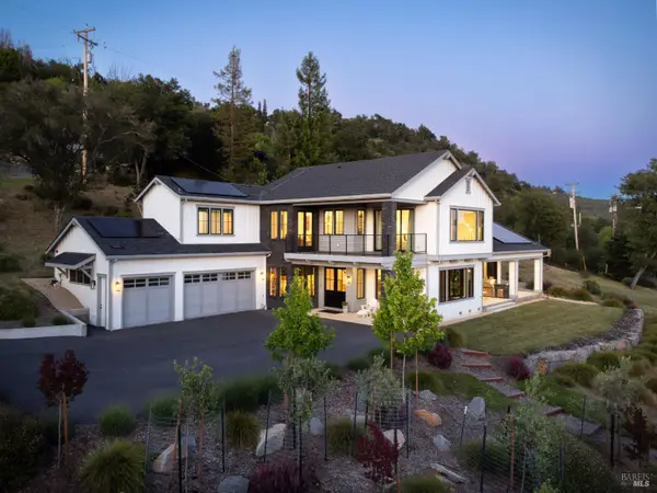 5890 Heights Road, Santa Rosa, CA 95404
