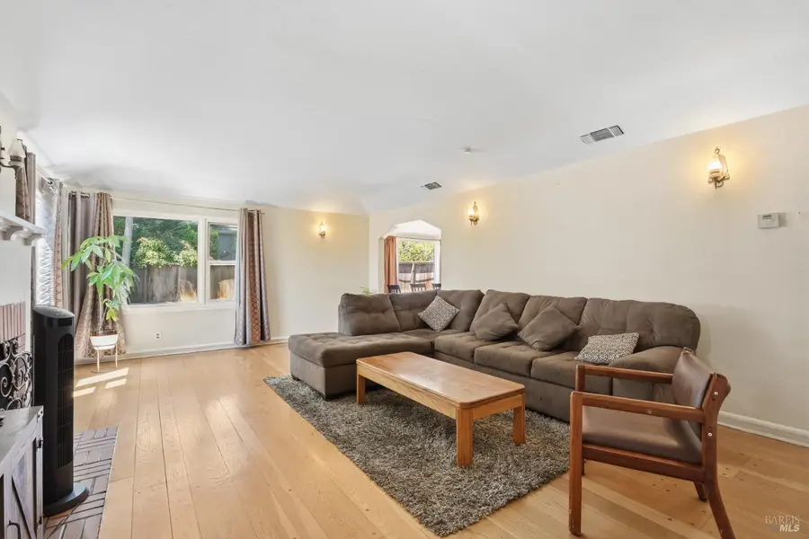 382 W Mill Street, Ukiah, CA 95482 - #3