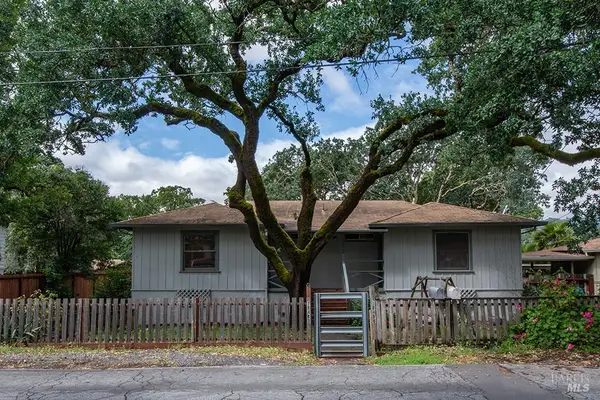 18466 4th Avenue, Sonoma, CA 95476