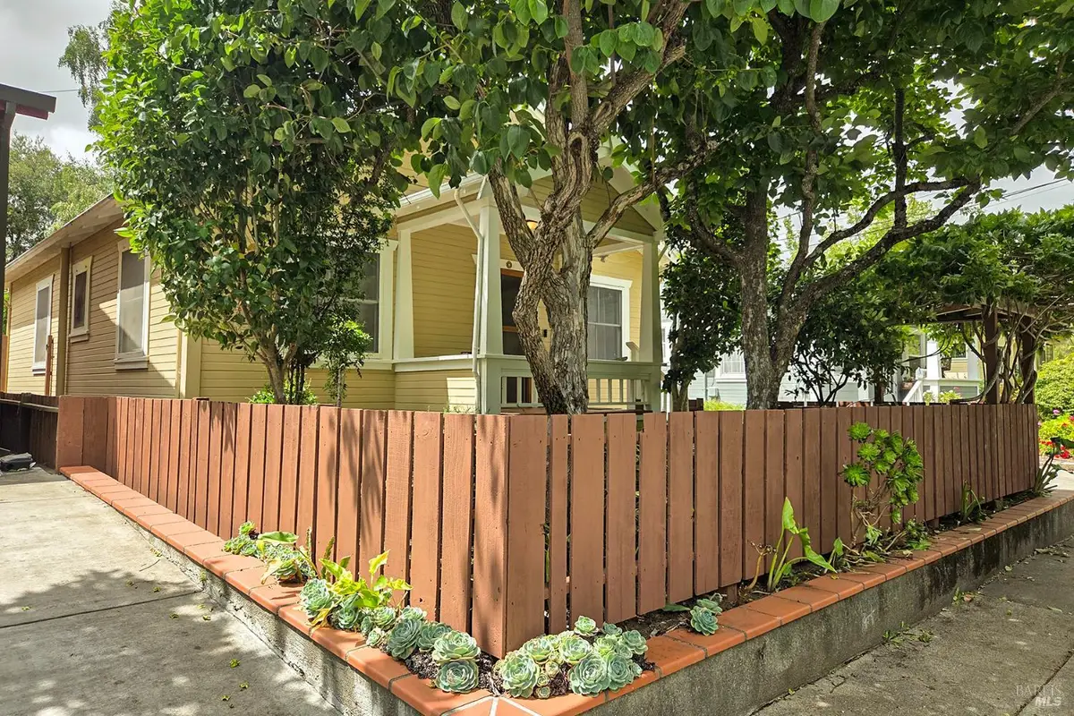 1006 F Street, Petaluma, CA 94952 - #1