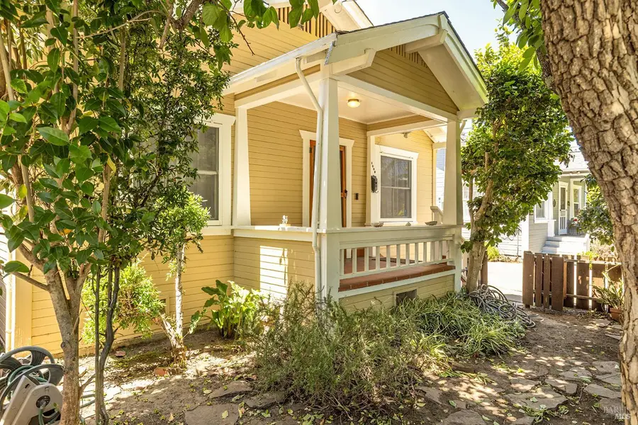 1006 F Street, Petaluma, CA 94952 - #2