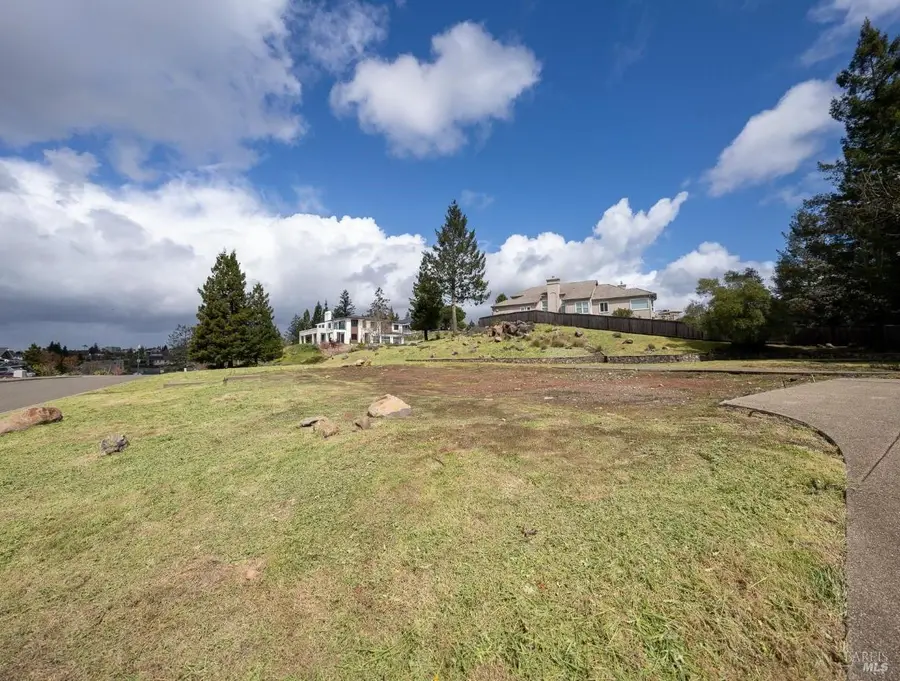 3698 Rocky Knoll Way, Santa Rosa, CA 95404 - #3