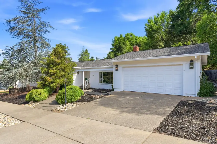 3739 Sleepy Hollow Drive, Santa Rosa, CA 95404 - #3