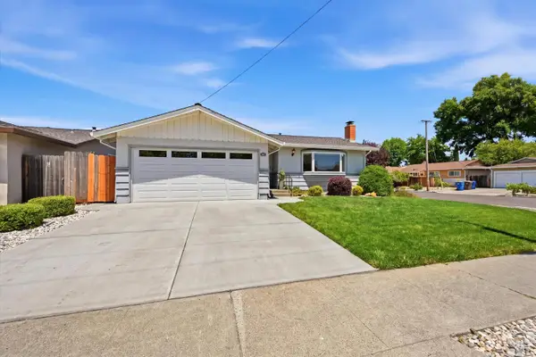 802 Pueblo Avenue, Napa, CA 94558