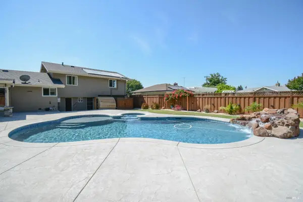 255 Diane Place, Dixon, CA 95620