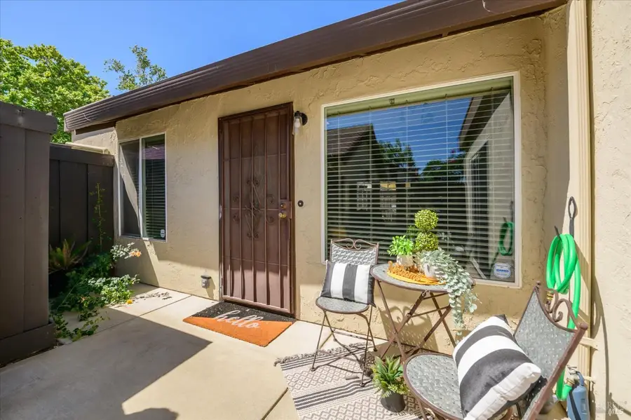 225 Fairoaks Drive, Vacaville, CA 95688 - #2